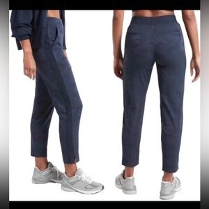 Athleta Brooklyn ankle pant navy blue camo